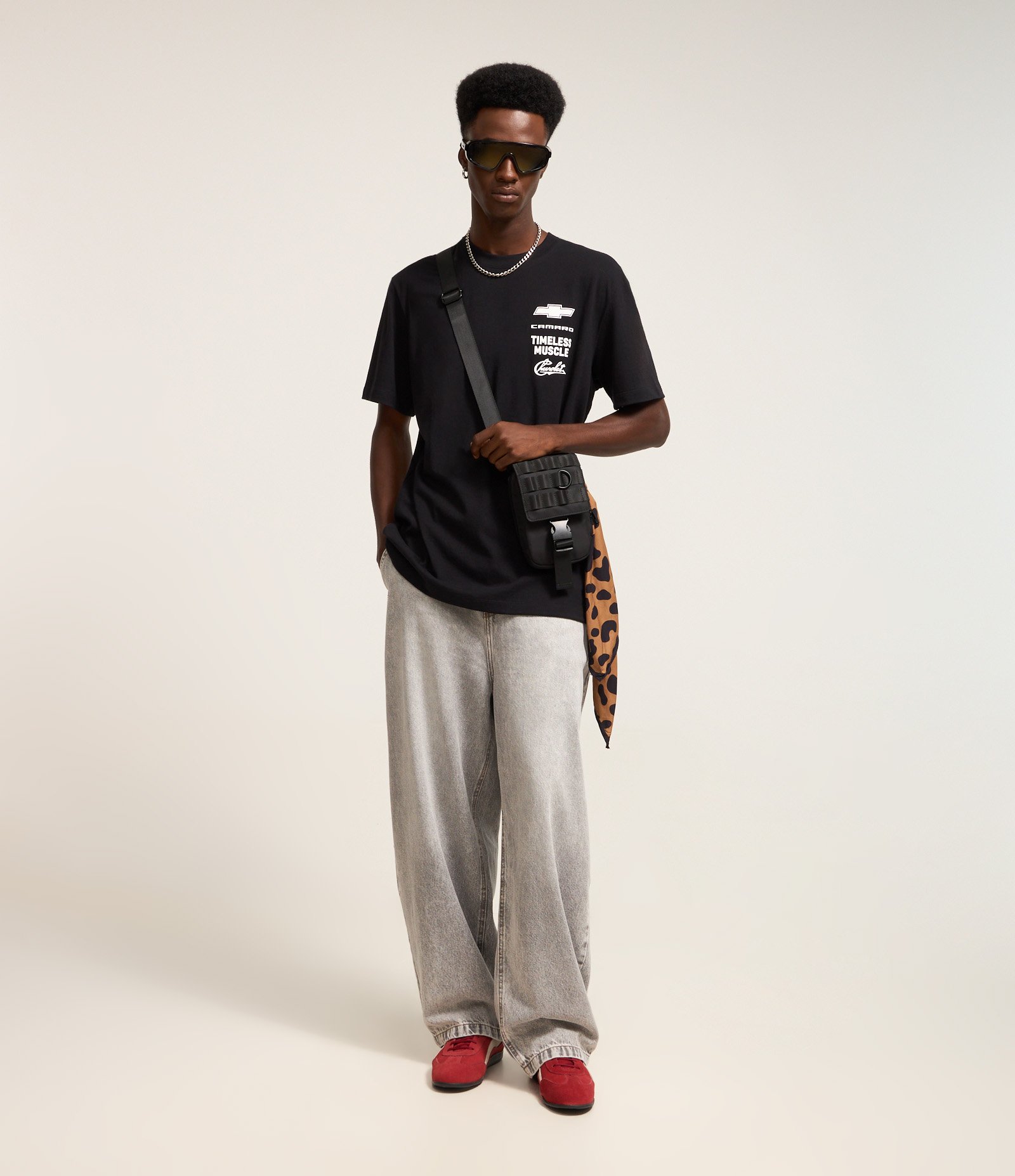 Calça Skater em Jeans Cinza 3