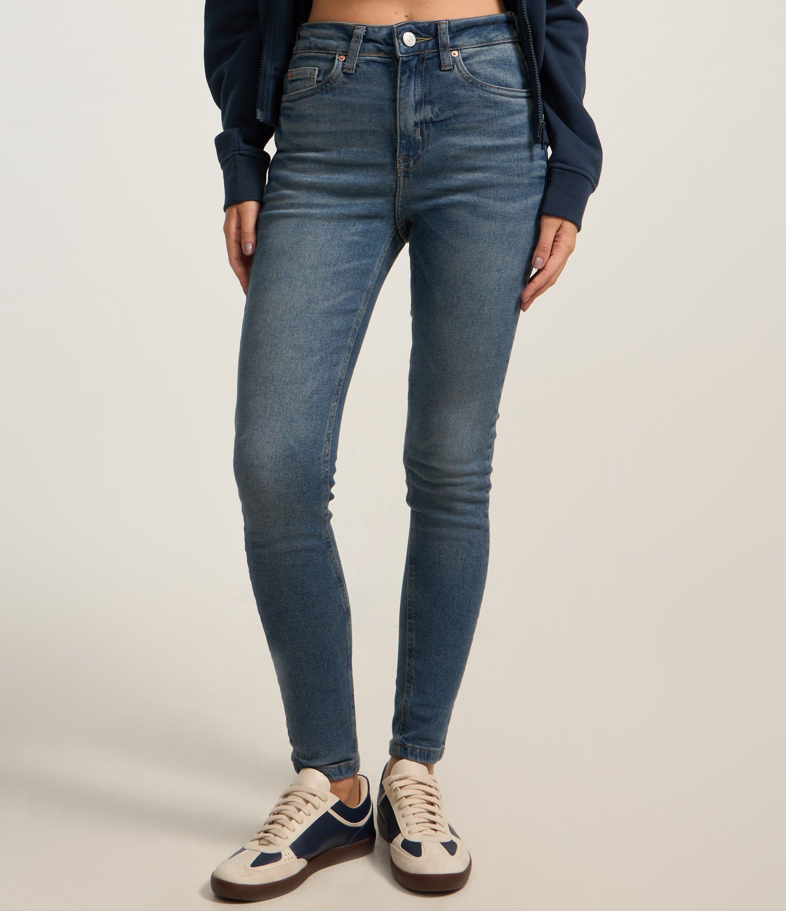 Calça Skinny Jeans com Elastano e Cintura Alta Azul Escuro 3