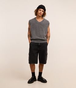 Bermuda Baggy Cargo em Jeans