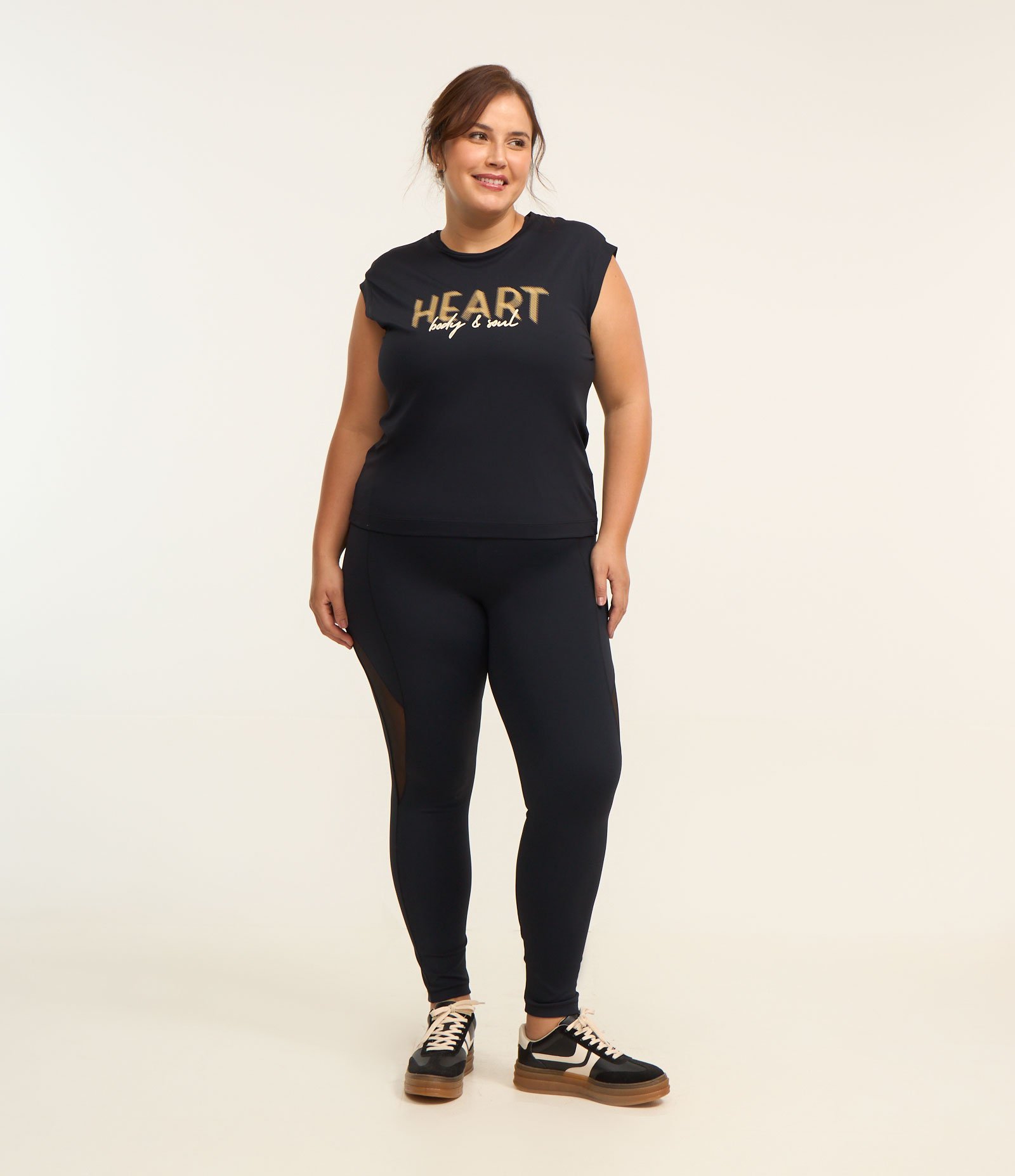 Regata com Tecnologia Dry e Estampa Heart Curve e Plus Size Preto 2