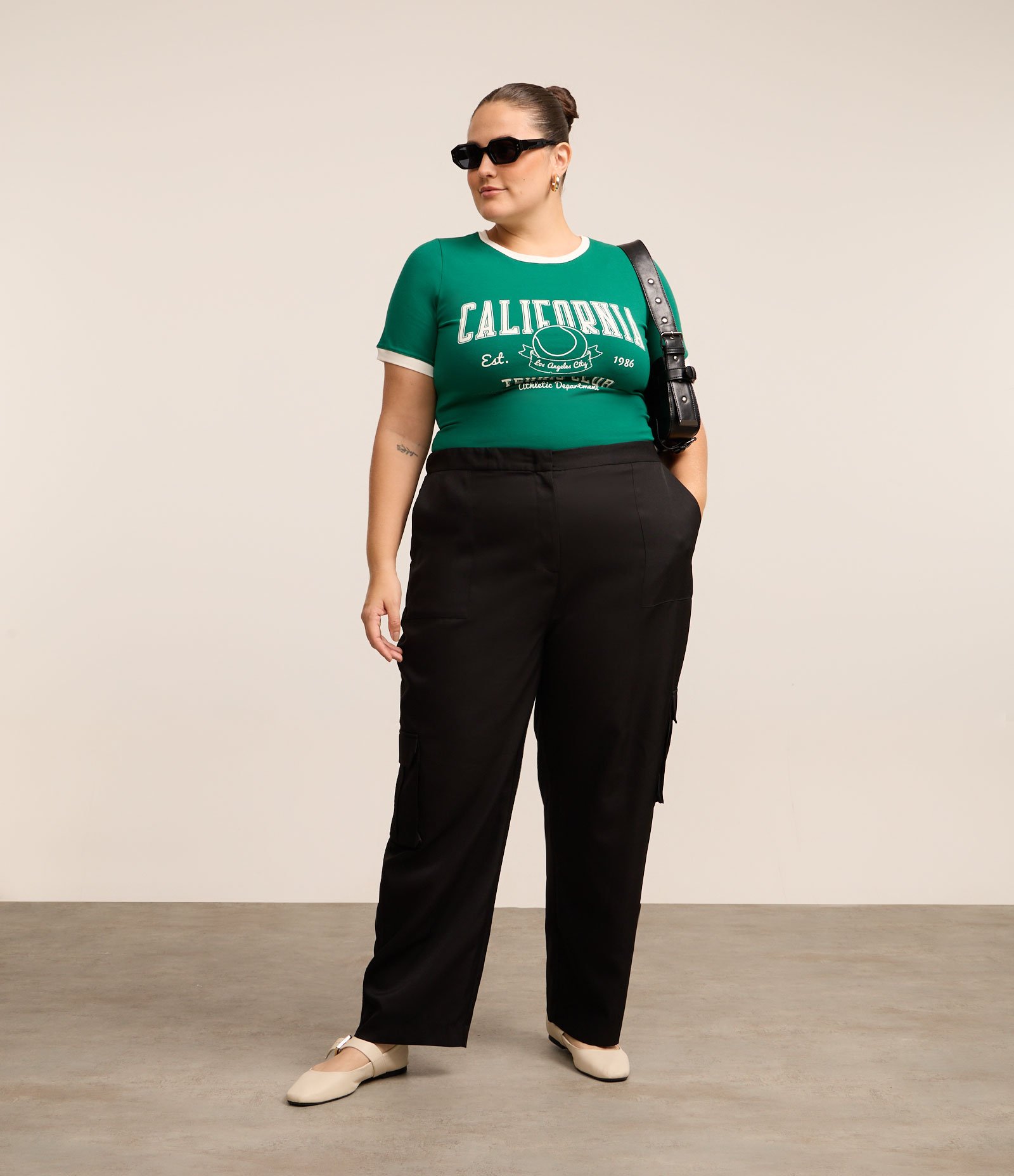 Camiseta em Algodão e Estampa Califórnia Curve & Plus Size Verde 2