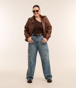 Calça Wide Leg Jeans com Bolsos Cargo Curve & Plus Size