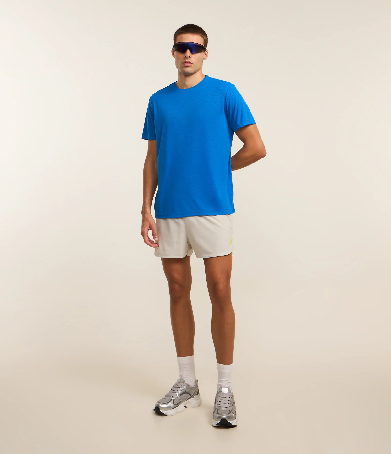 Bermuda Running Esportiva com Bolso Esportivo Funcional Cinza 1