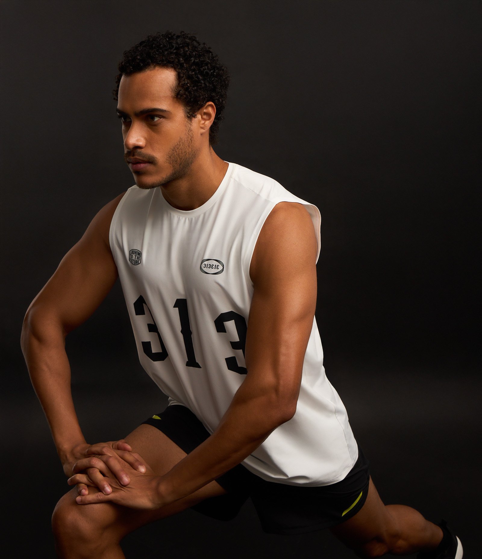 Bermuda Running Esportiva com Bolso Esportivo Funcional Preto 6