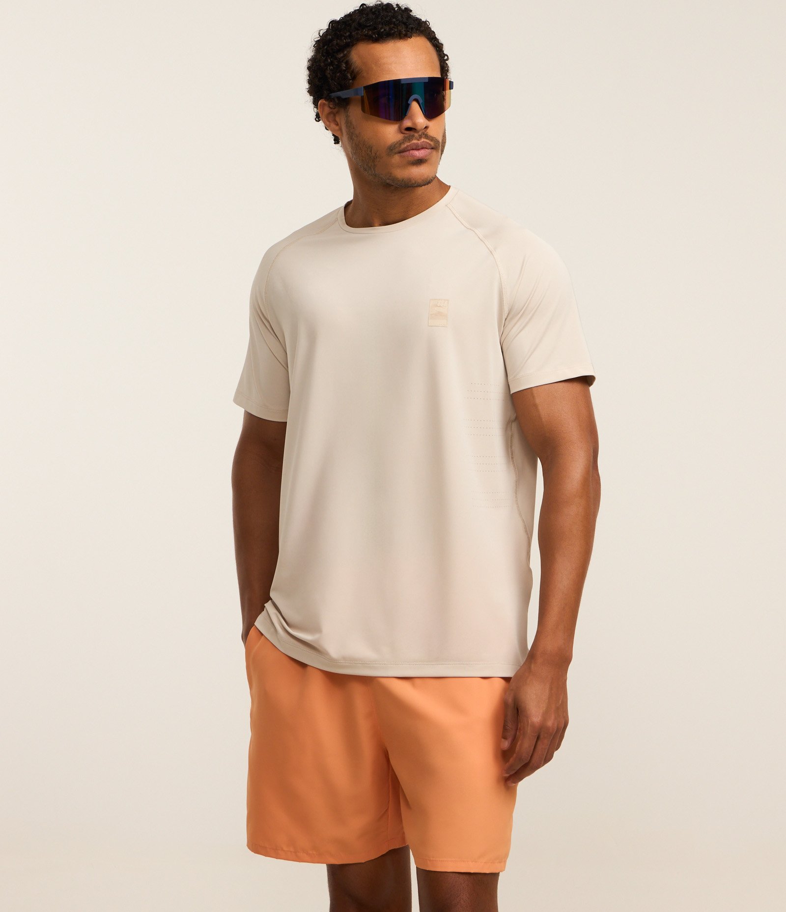 Bermuda Esportiva com Laser Cut e Bolso Funcional Laranja 6