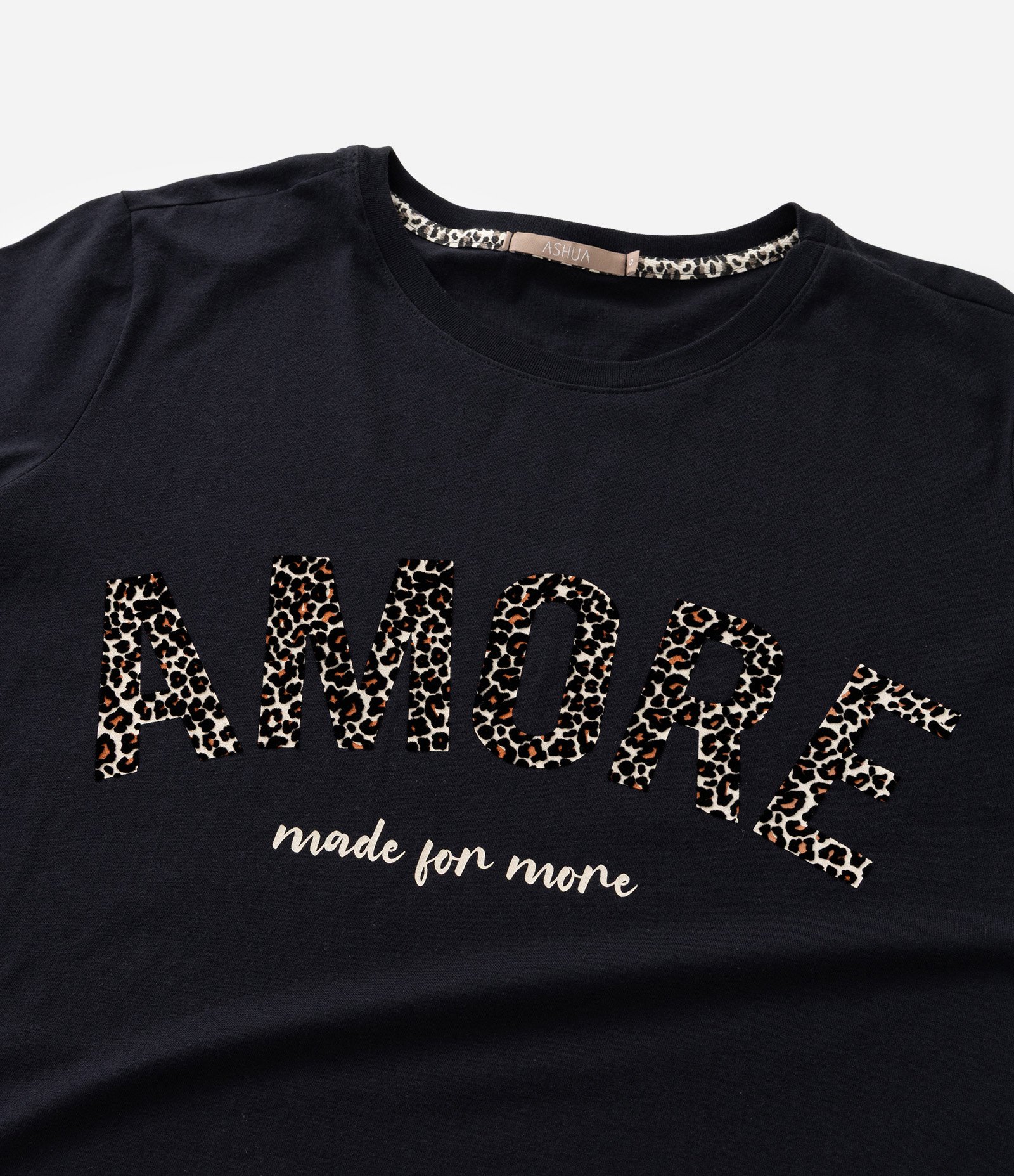 Blusa com Lettering Animal Print Flocado Curve & Plus Size Preto 6