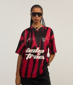 Camiseta Sport Core com Estampa Tasha e Tracie em Linhas Contrastantes