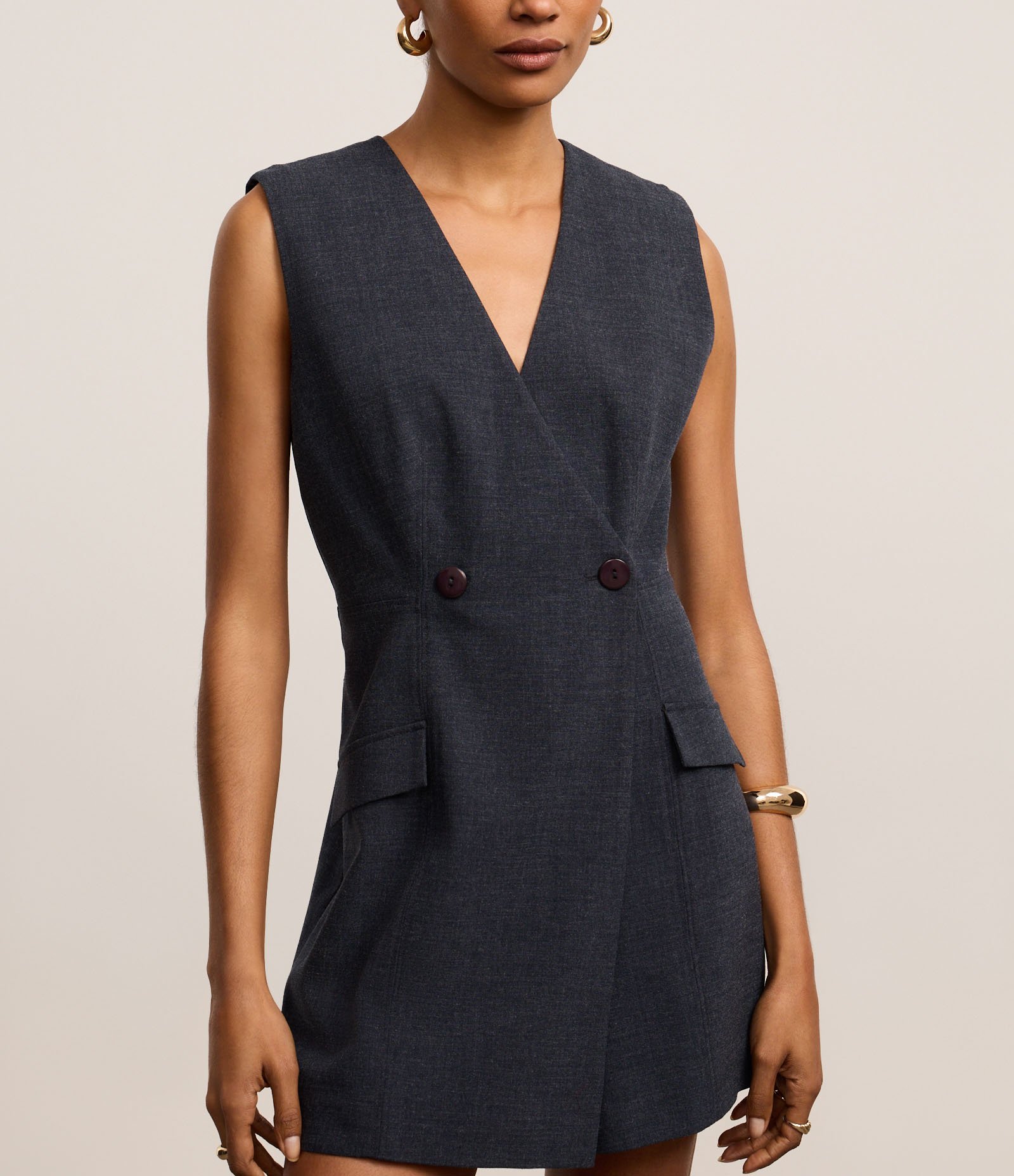 Macaquinho Alfaiatado com Corte de Blazer e Lapelas Azul Marinho 3