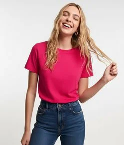 Camiseta Básica em Algodão com Manga Curta