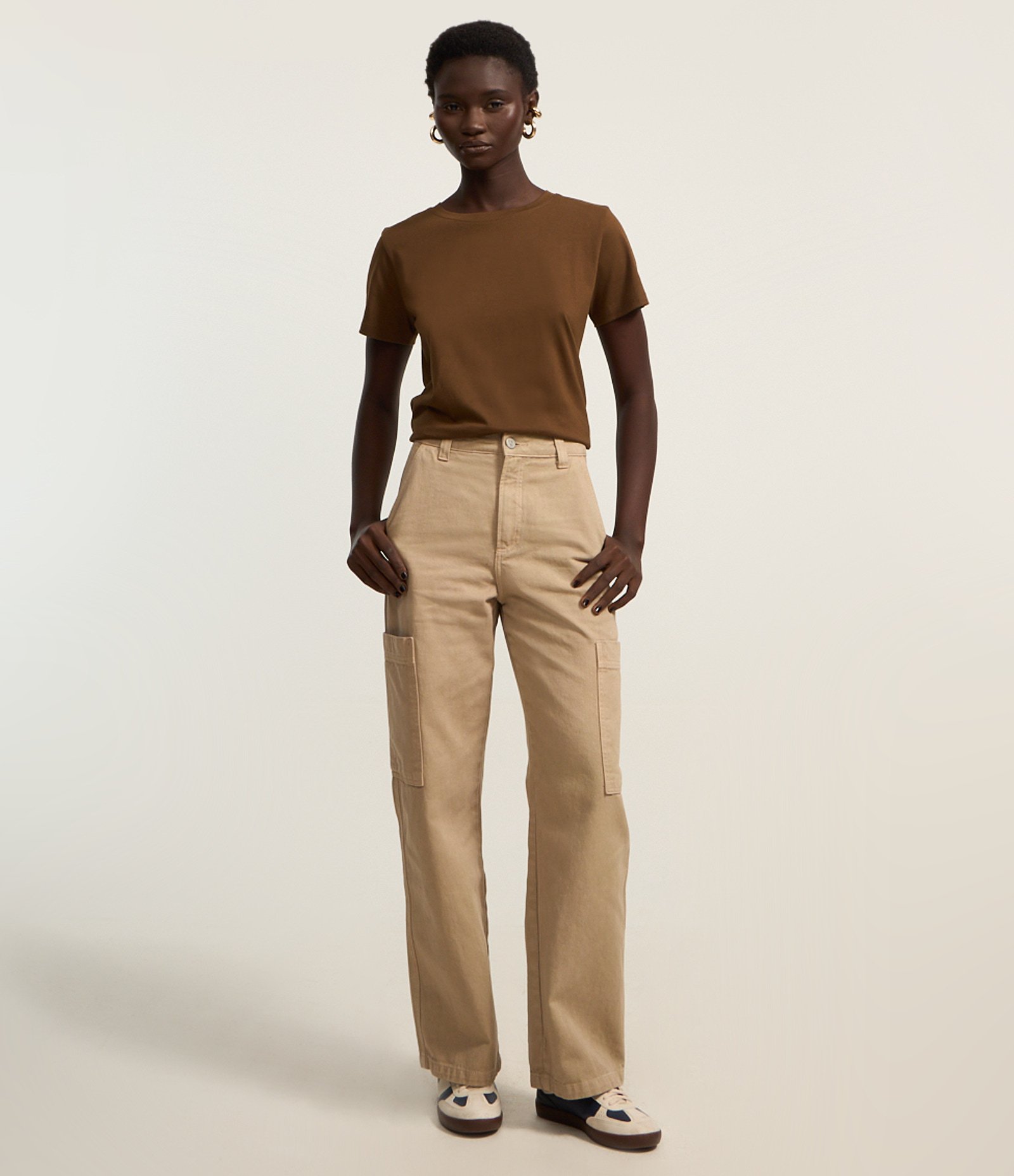 Camiseta Básica em Algodão com Manga Curta Marrom 3