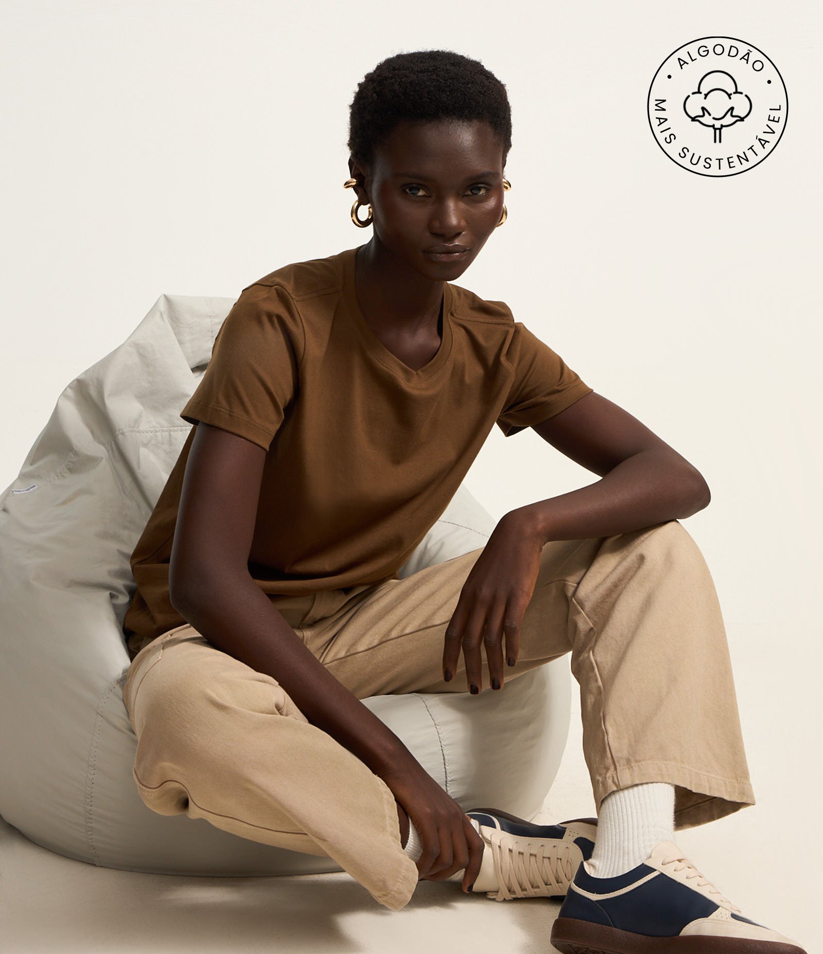 Camiseta Básica em Algodão com Manga Curta Marrom 1