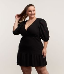 Vestido Curto Manga 3/4 com Corações Curve & Plus Size