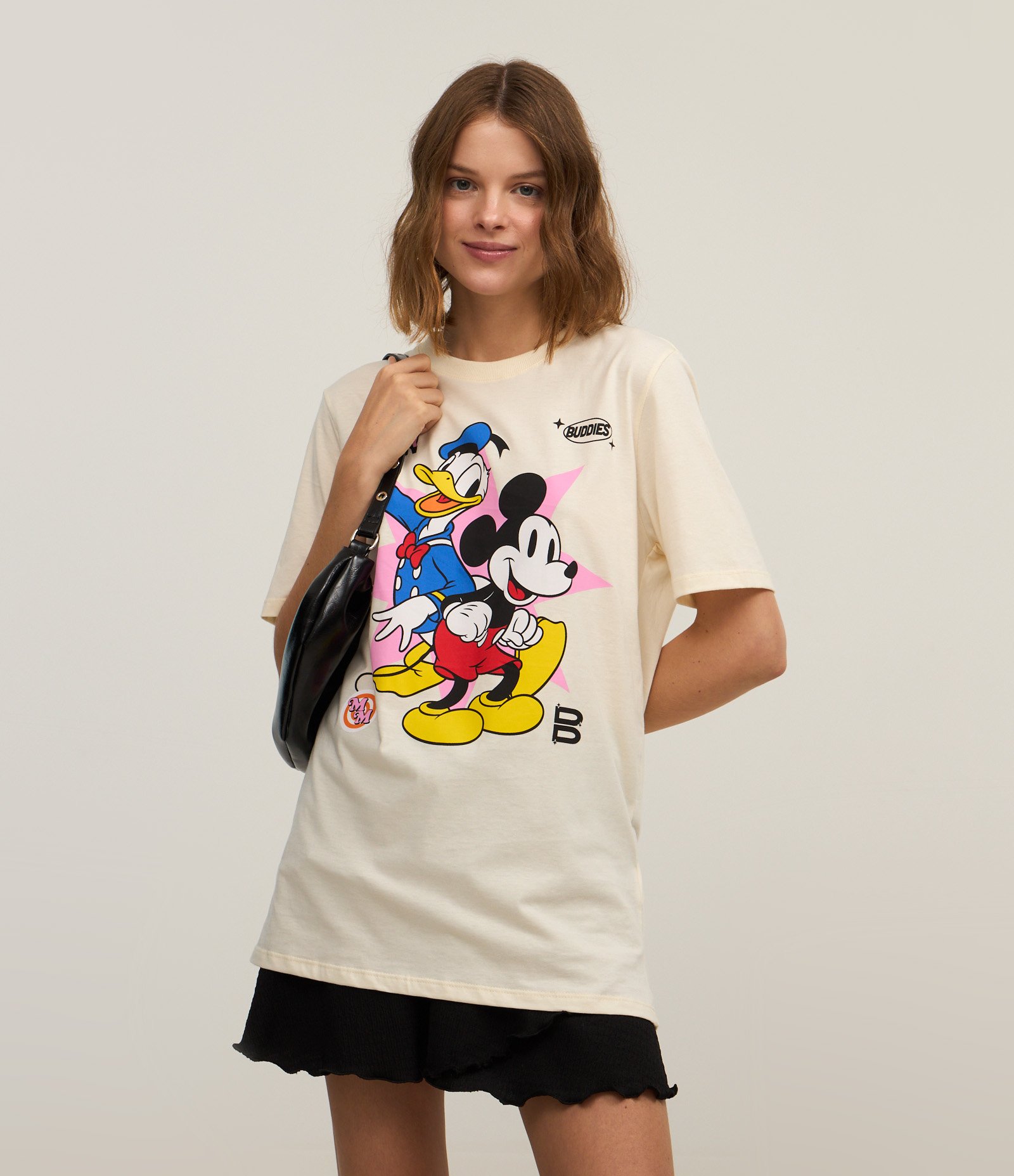 Camiseta Alongada em Algodão Estampa Mickey e Donald Off White 1