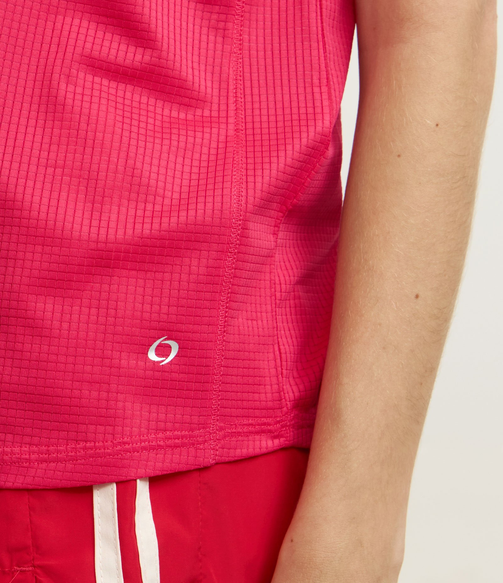 Camiseta Esportiva em Microfibra com Decote Redondo Pink 3