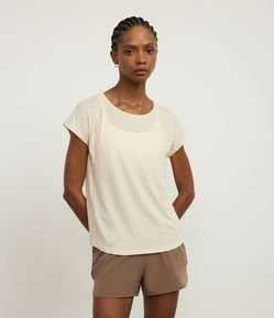 Camiseta Esportiva em Microfibra com Decote Redondo