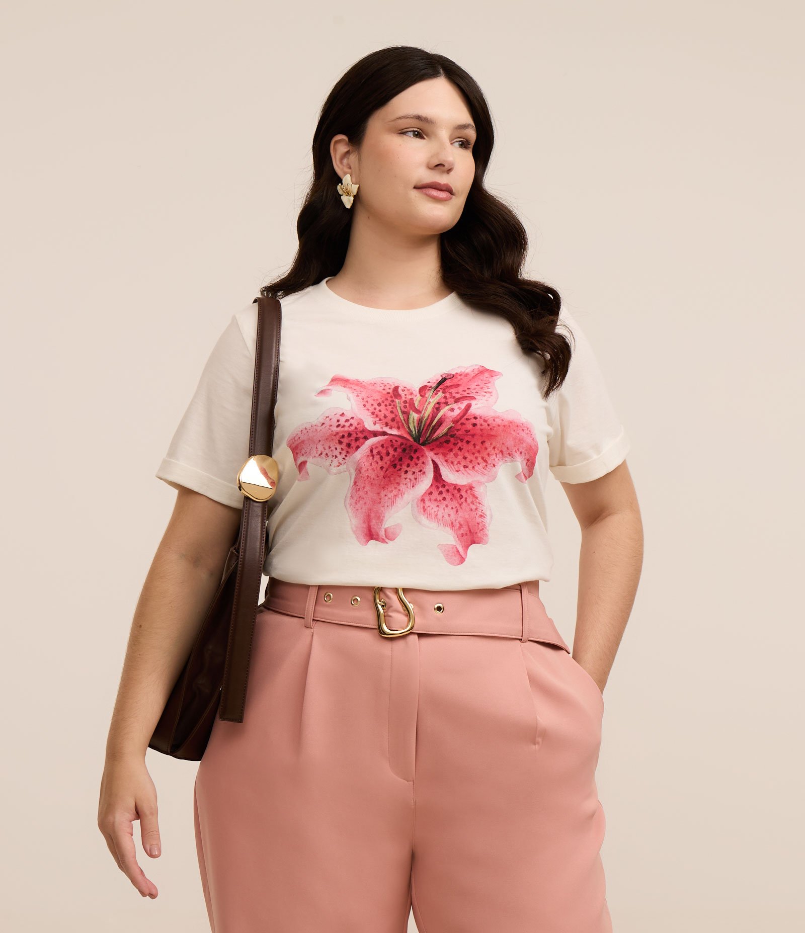 Camiseta T-shirt com Estampa de Flor Curve & Plus Size Branco 2