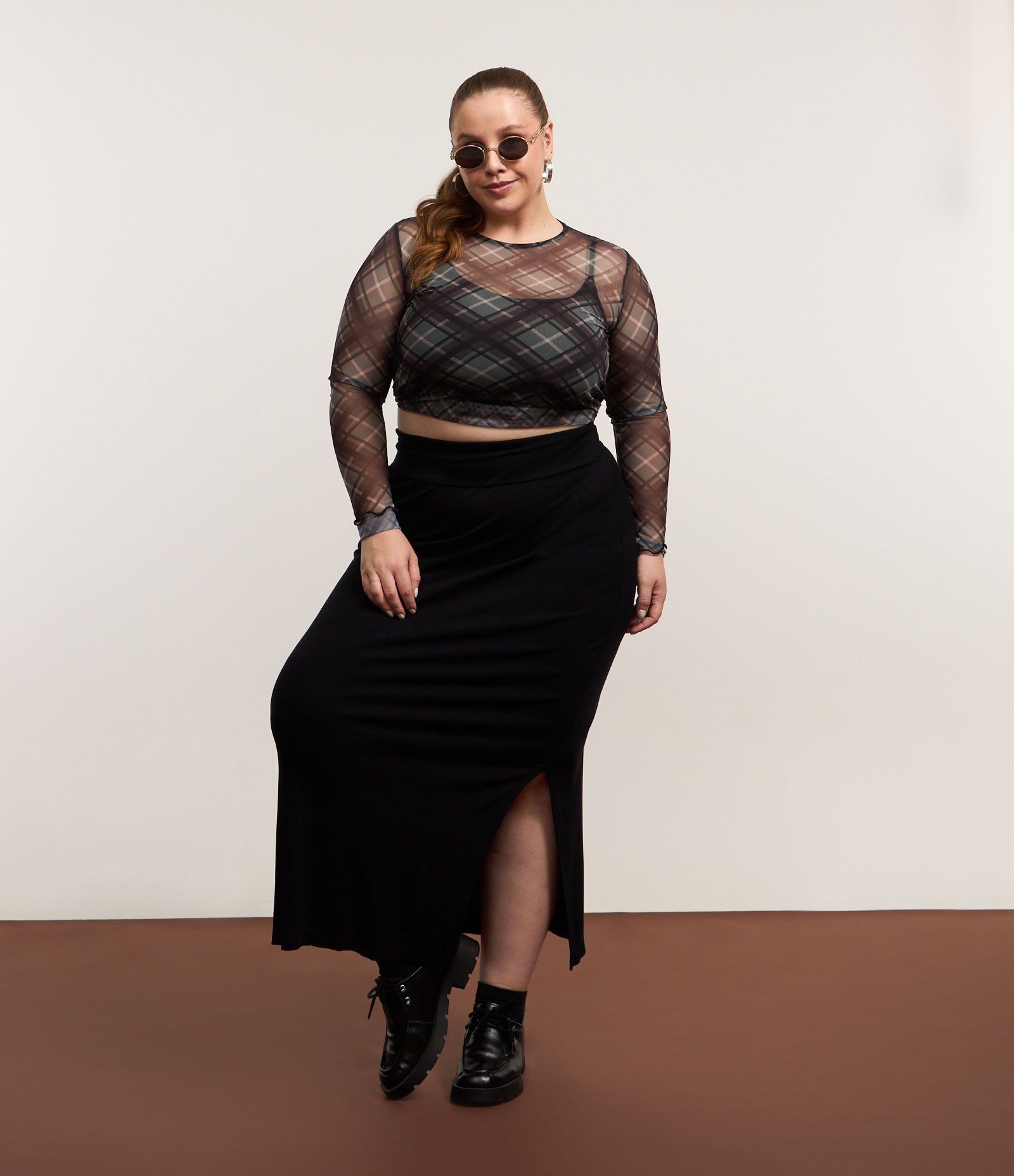 Saia Midi em Ribana com Fenda Lateral Curve & Plus Size Preto 1