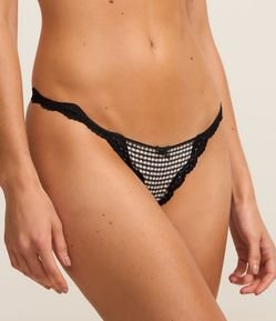 Calcinha String Fio Dental com Renda e Estampa Xadrez Vichy