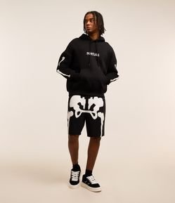 Bermuda Baggy em Moletom com Patch de Esqueleto
