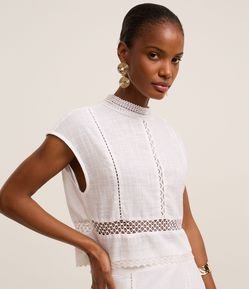 Blusa Boho em Cambraia com Entremeios