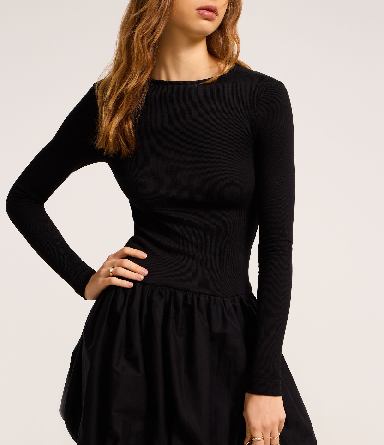 Vestido Balonê Curto em Ribana e Tricoline com Textura Canelada Preto 4