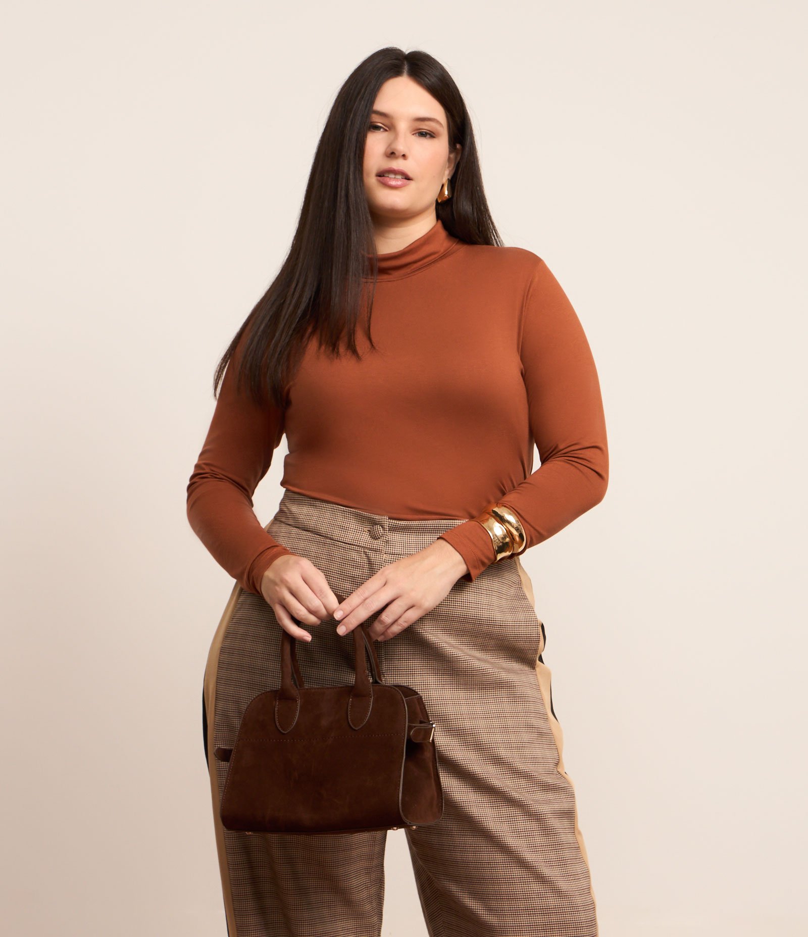 Blusa Gola Alta em Viscolycra Curve & Plus Size Marrom 2