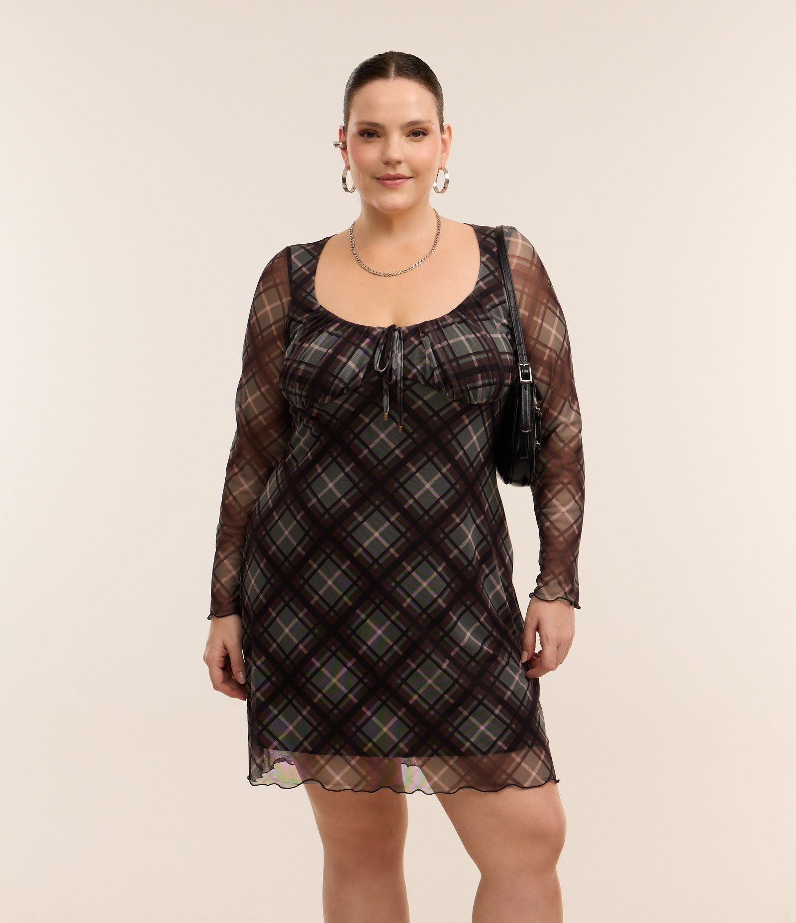 Vestido Curto em Tule Xadrez com Lacinho Curve & Plus Size Preto/Verde 3
