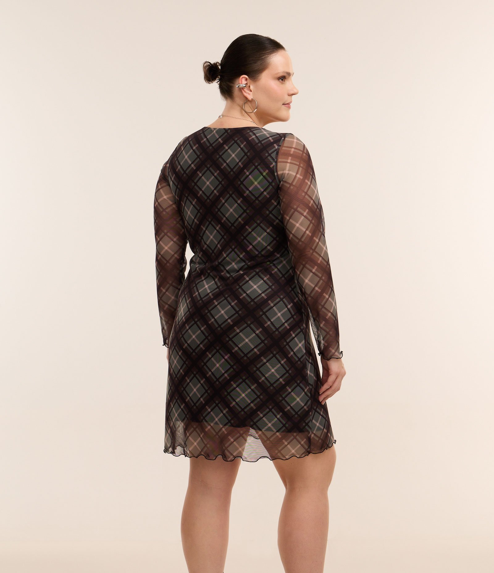 Vestido Curto em Tule Xadrez com Lacinho Curve & Plus Size Preto/Verde 4