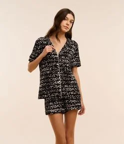 Pijama Americano Short Doll em Viscose com Estampa de Animal Print Listrado