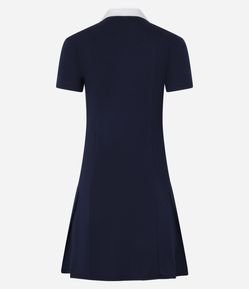 Vestido Curto Sportcore em Ribana com Gola Polo Contrastante