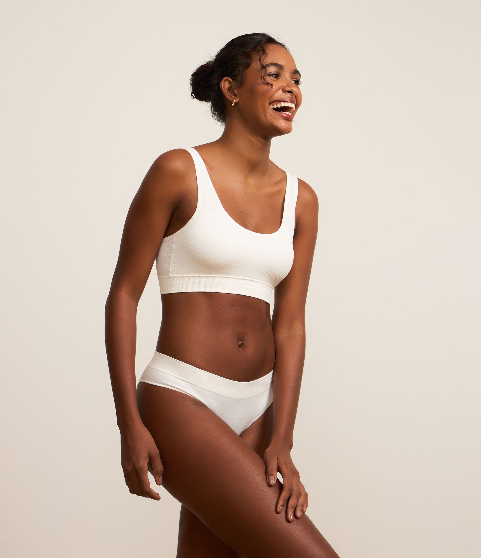 Calcinha Biquíni em Poliamida Texturizada Seamless Branco 2