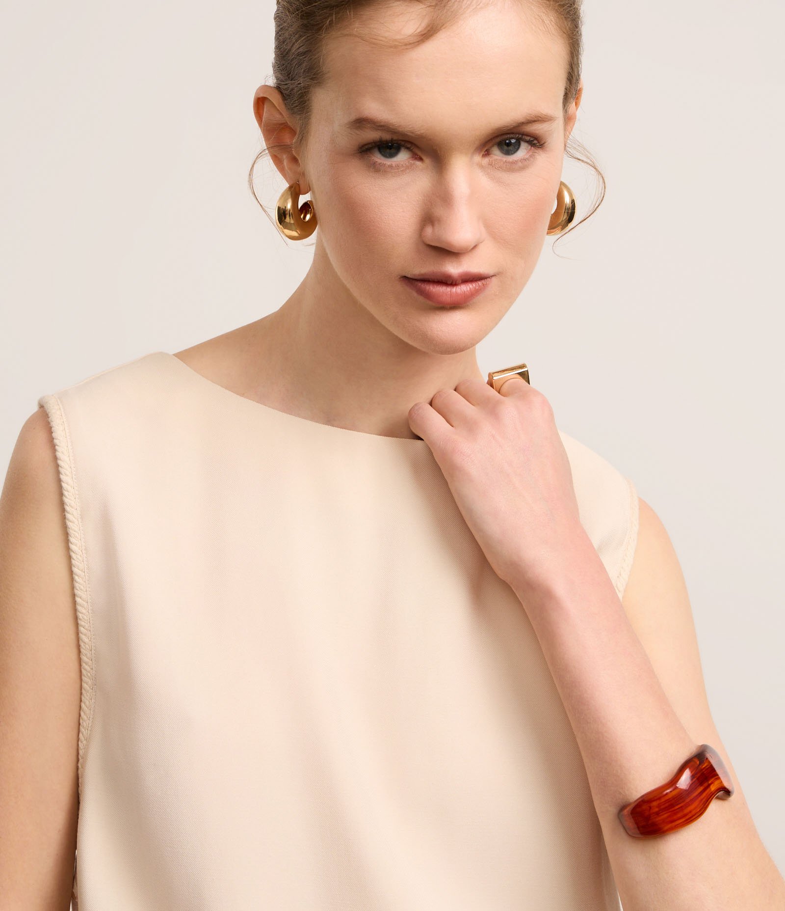 Blusa Boho em Viscose com Costura Aparente e Forro na Cava Bege 3