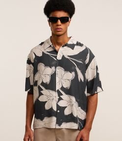 Camisa Boxy em Viscose Com Estampa Floral Texturizada