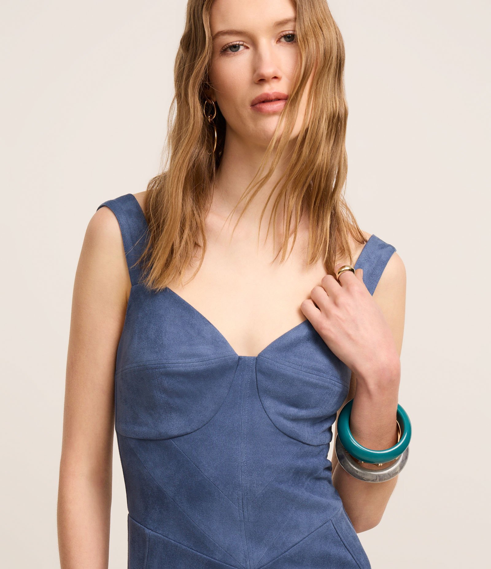 Vestido Boho New Midi em Suede com Fenda na Barra Azul 3