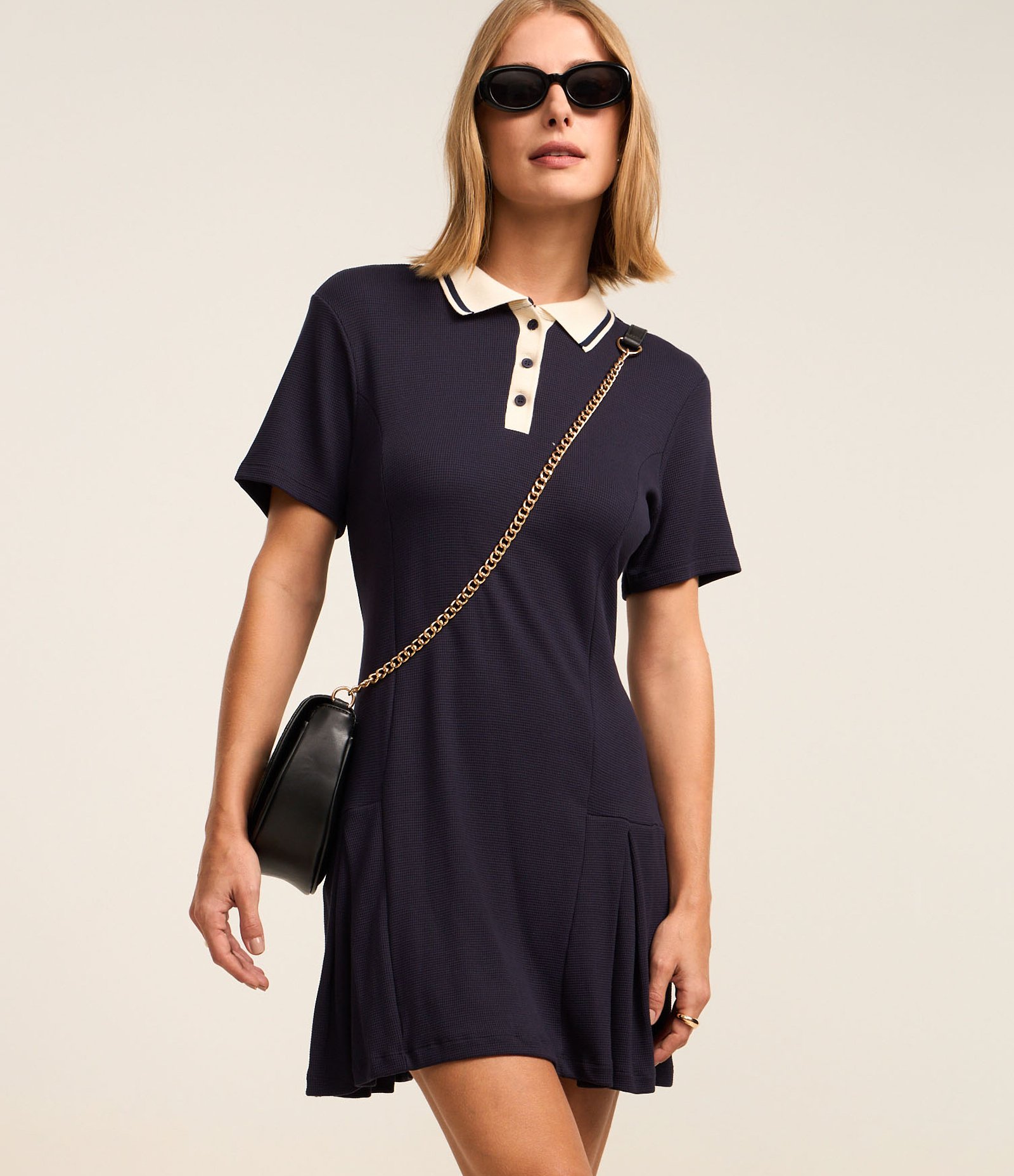 Vestido Curto em Ribana com Gola Polo Contrastante Azul Marinho 1