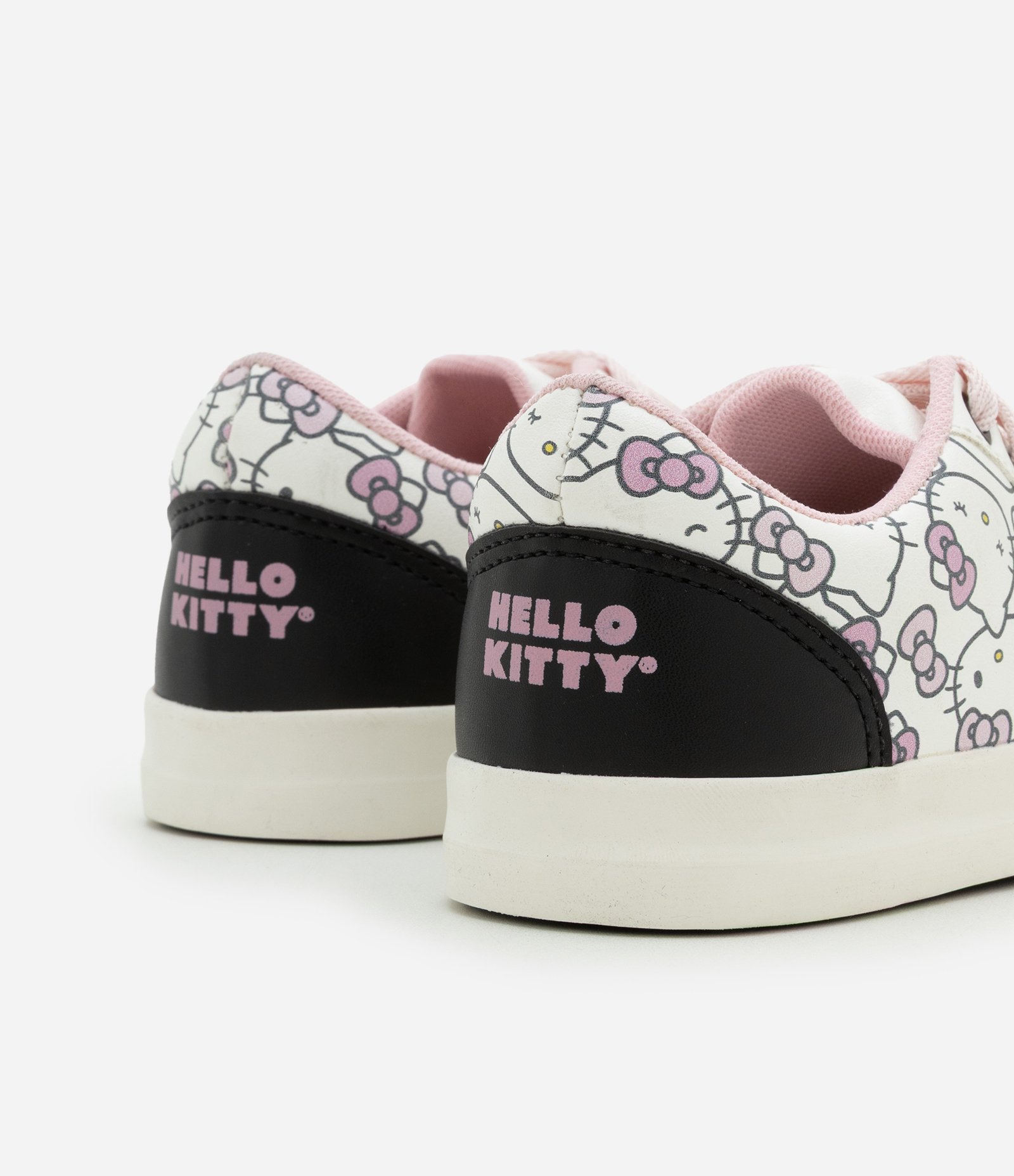 Tênis Infantil com Recortes e Estampa Hello Kitty - Tam 28 a 34 Preto/Branco 4