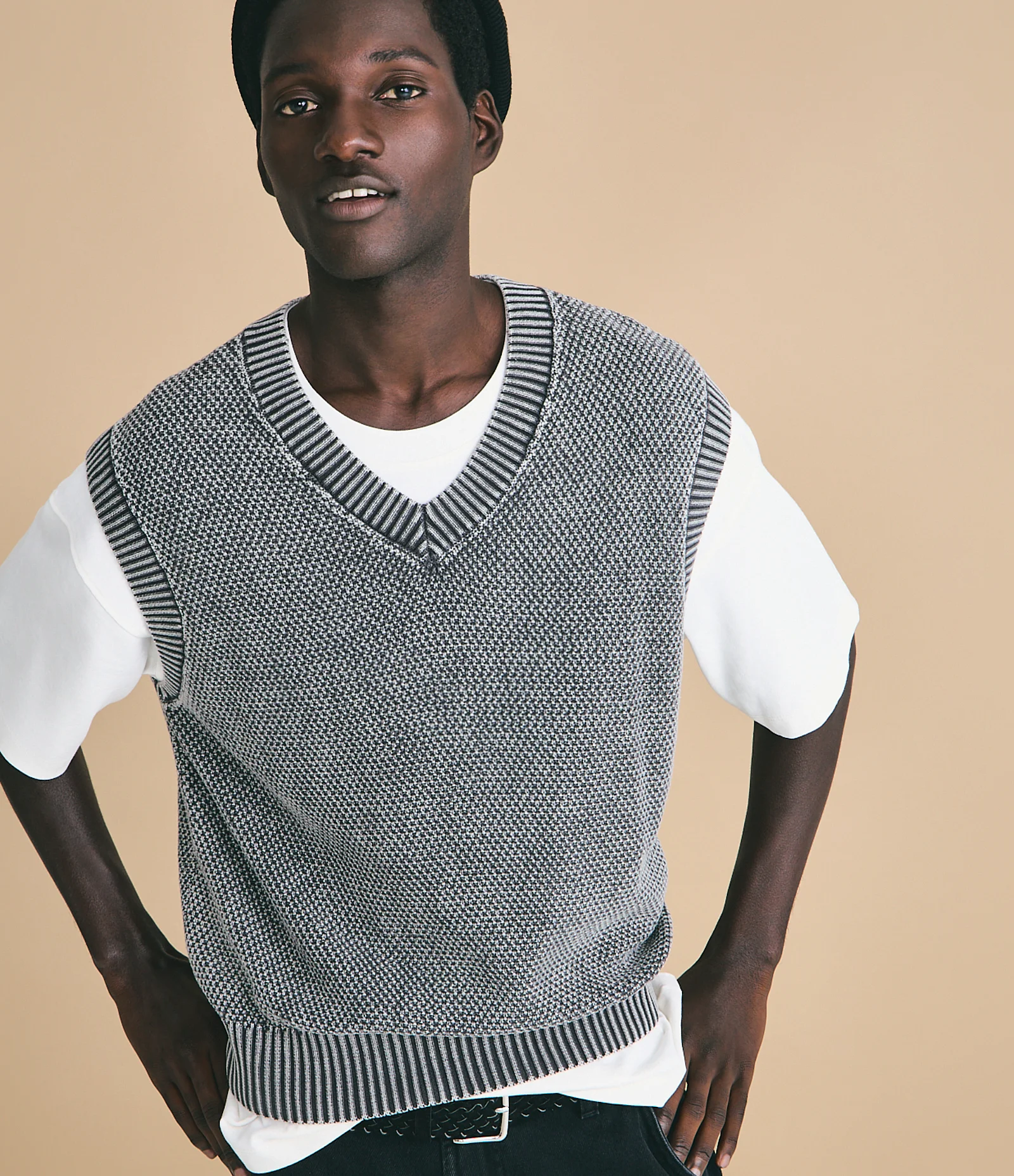 Colete Boxy em Tricô com Efeito Estonado Cinza 1