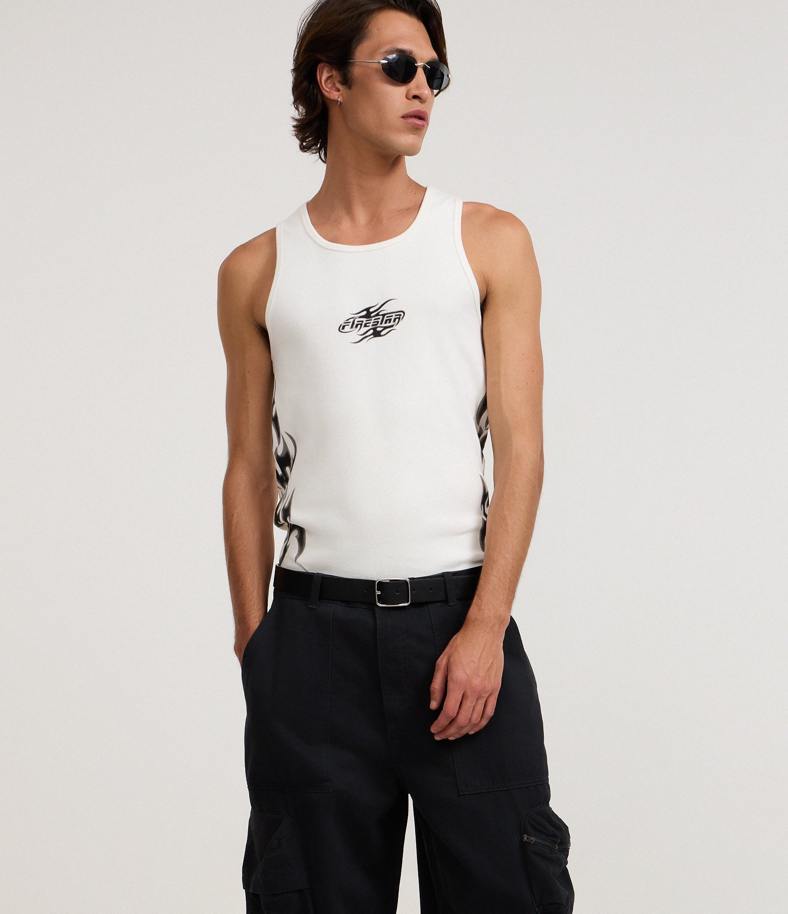 Calça Super Baggy em Sarja com Bolso Cargo Preto 3