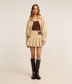 Saia Evasê Curta em Alfaiataria com Cintinhos e Fivela na Lateral