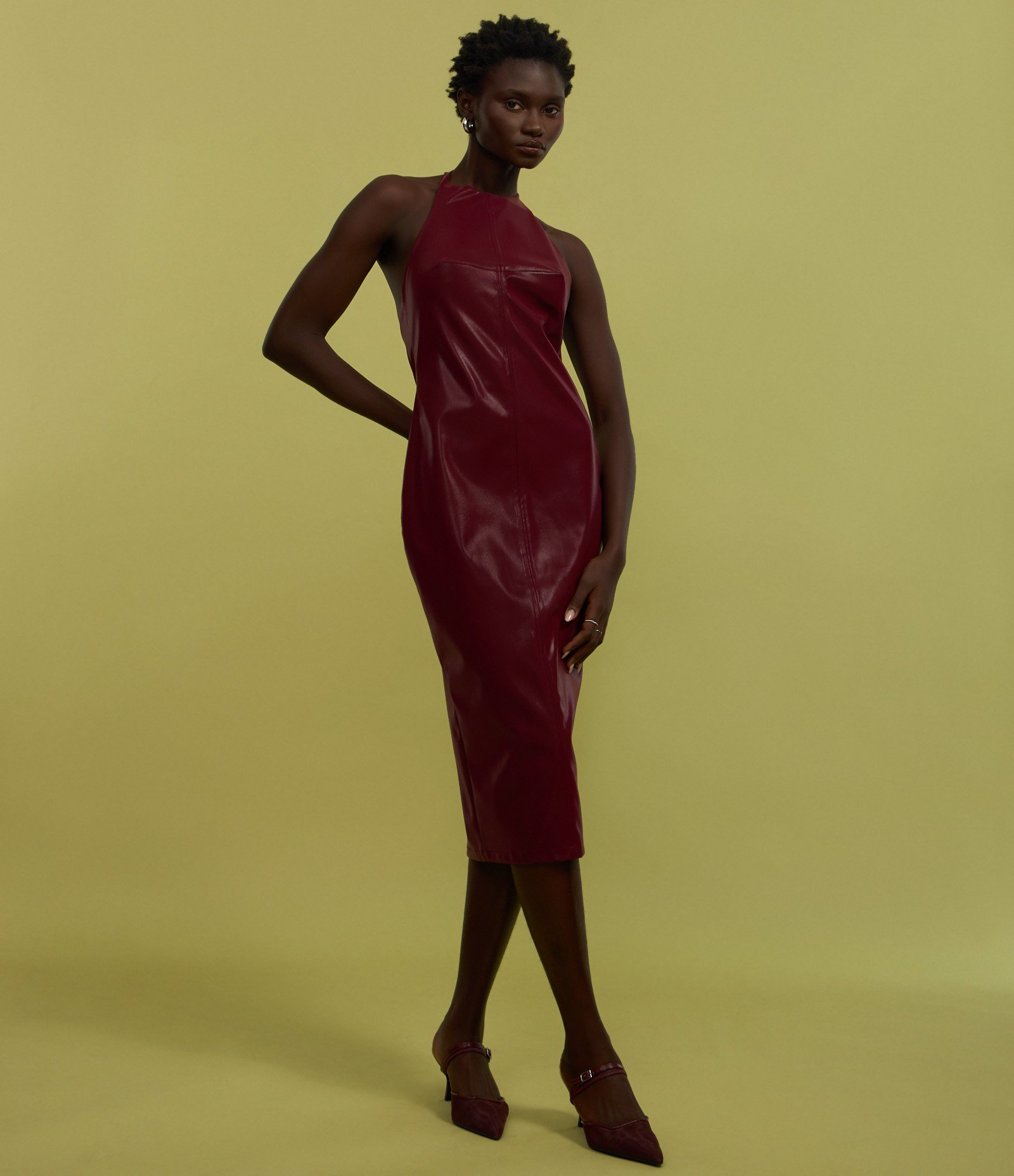 Vestido New Midi em Pu Frente única com Fenda Vermelho 8