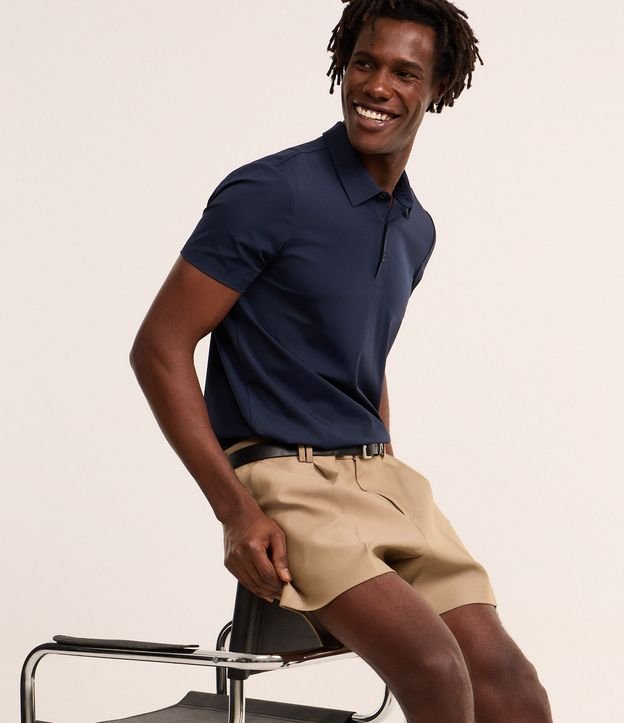 Camisa Polo Slim em Poliamida com Botões na Gola