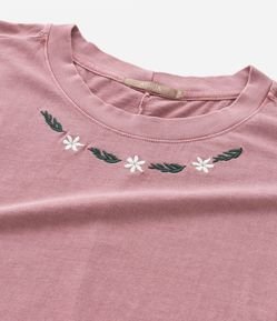 Camiseta em Algodão com Bordado Floral Curve & Plus Size