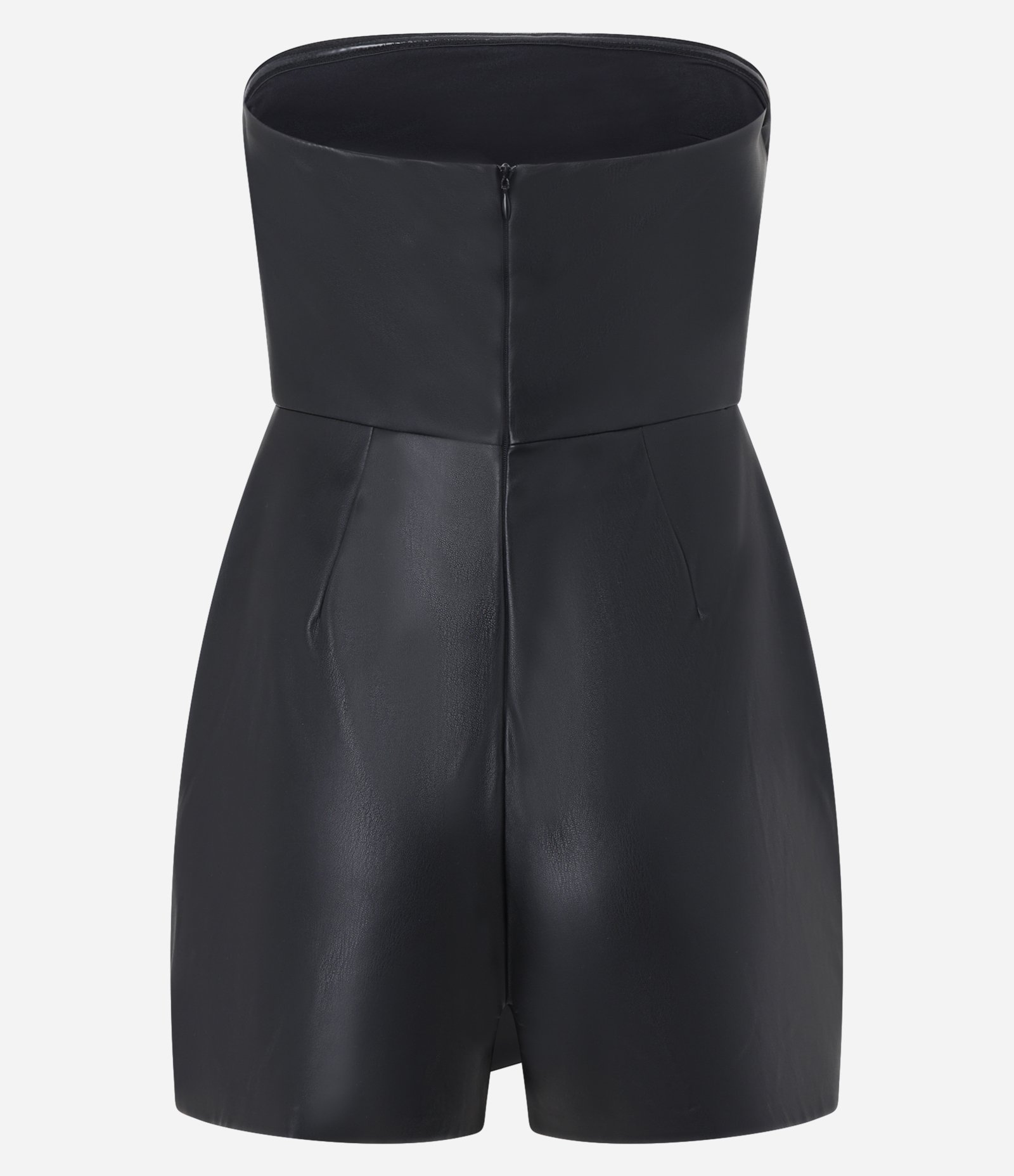 Macaquinho Short Saia em PU com Barra Assimétrica Preto 8