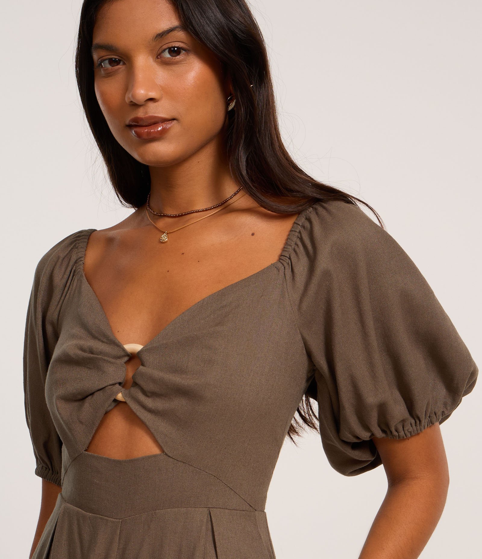 Macacão Longo em Vicose e Linho com Manga Bufante Verde 3