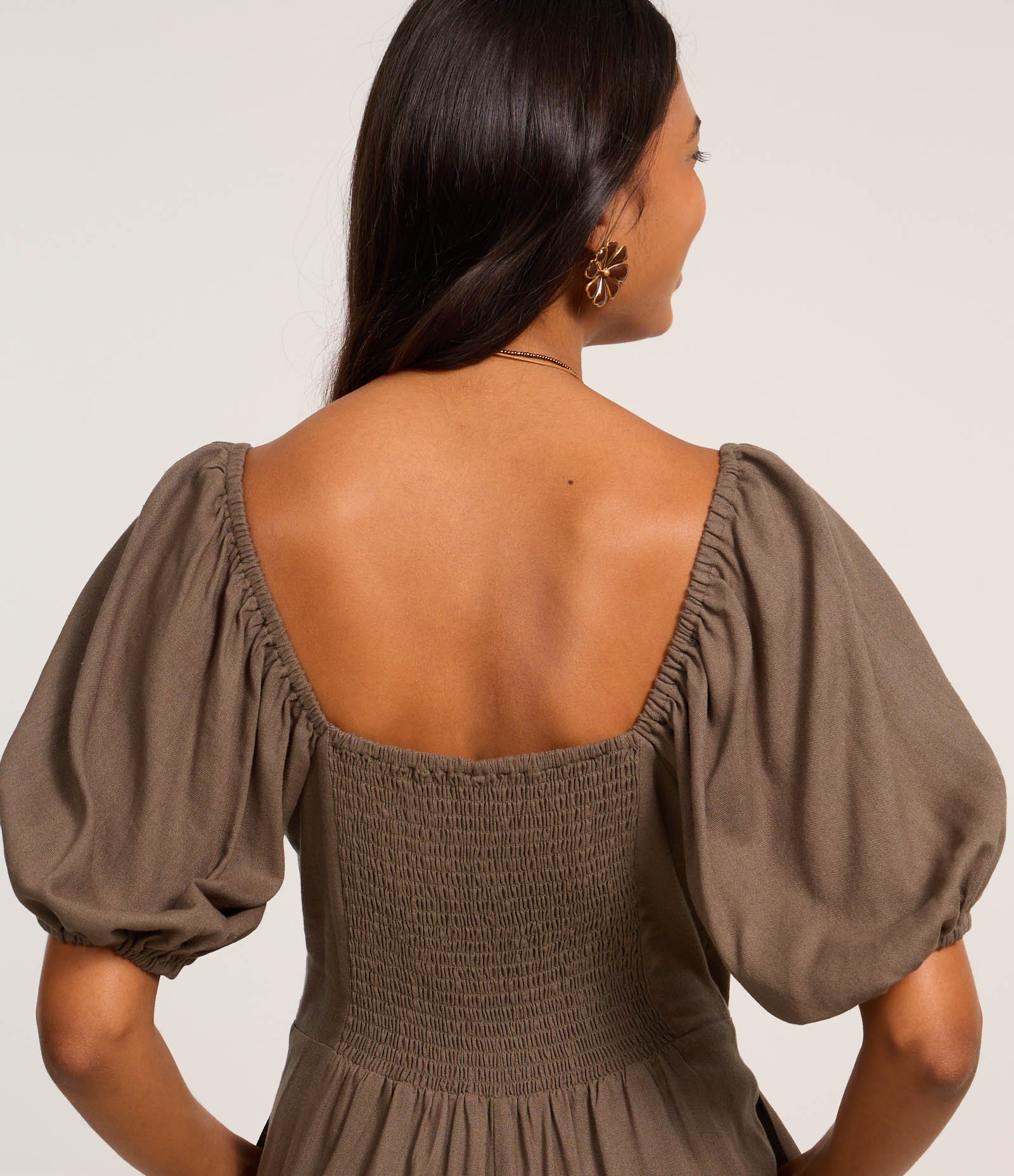 Macacão Longo em Vicose e Linho com Manga Bufante Verde 4