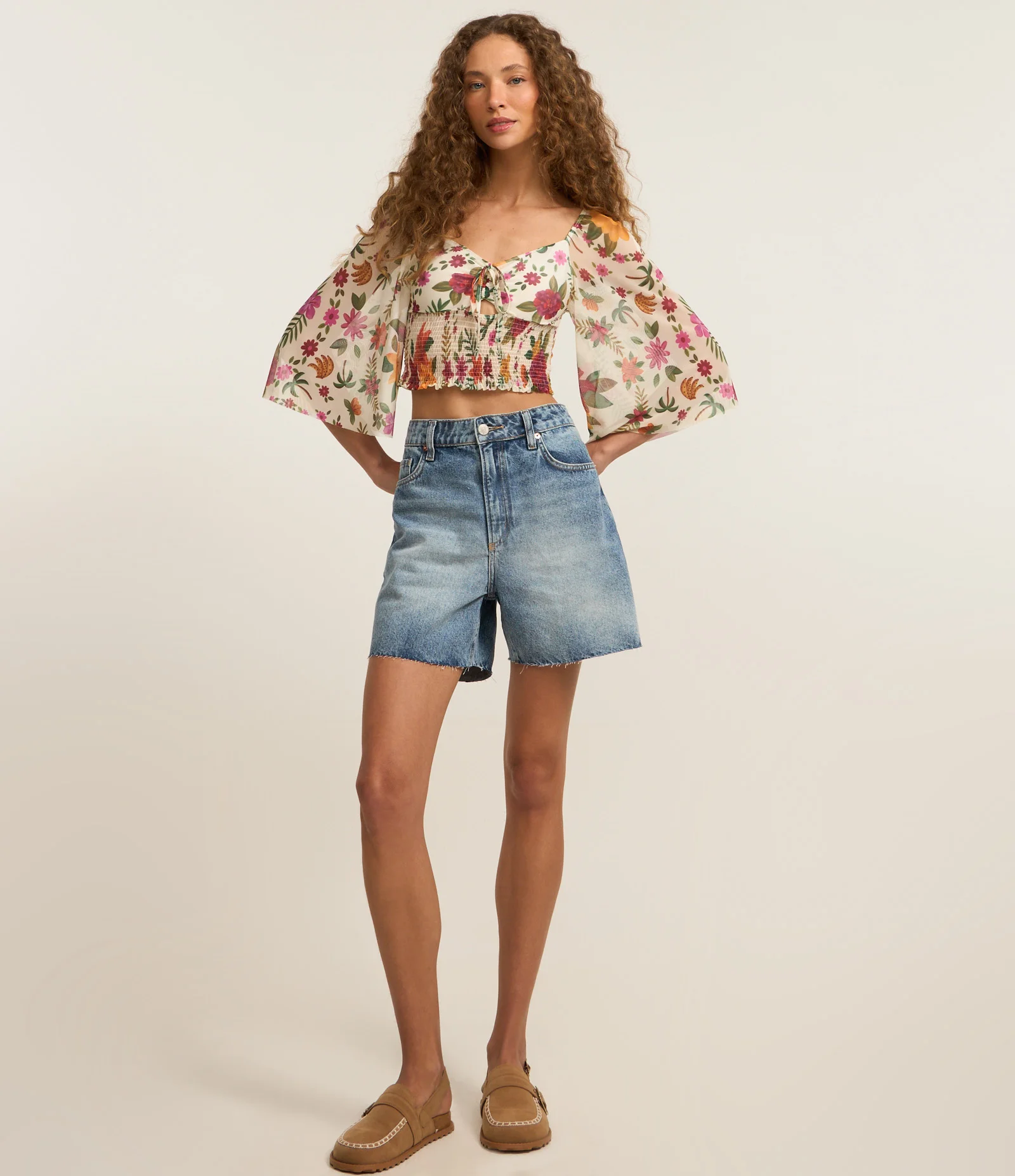 Blusa em Tule com Lacinho no Decote Estampa Floral  e Lastex na Barra Multicores 2