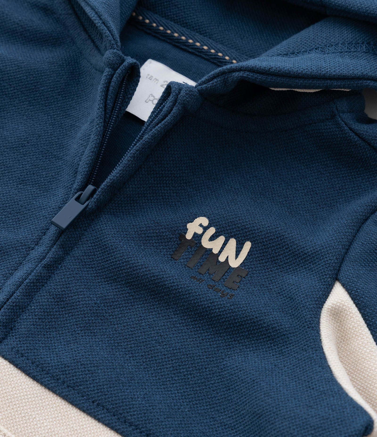 Jaqueta Infantil em Piquet com Recortes - Tam 1 a 6 Anos Azul/Bege 8