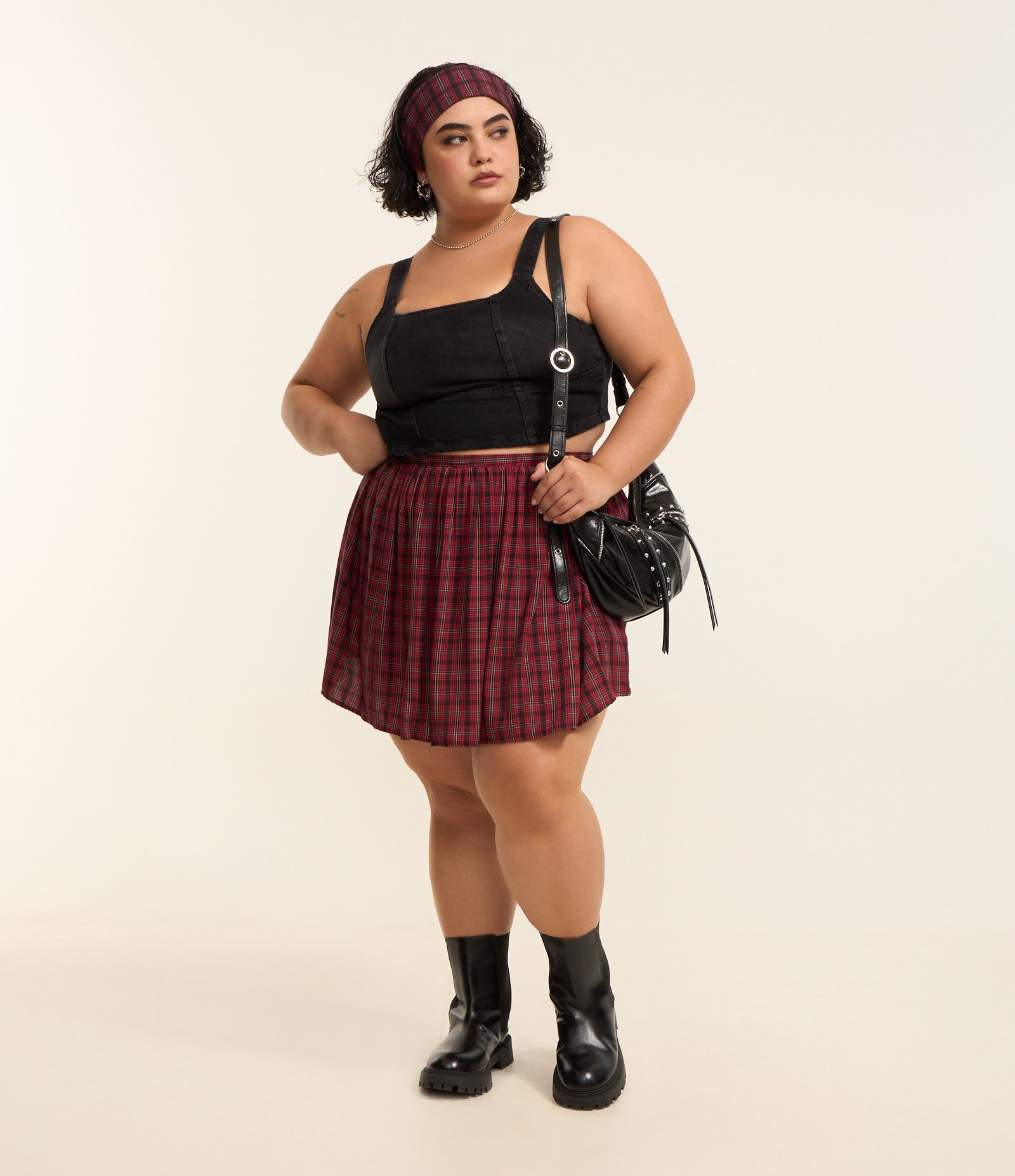 Saia Curta em Viscose Xadrez Curve & Plus Size Vermelho 1