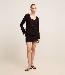 Short Saia Alfaiatado com Pespontos e Passantes no Cós