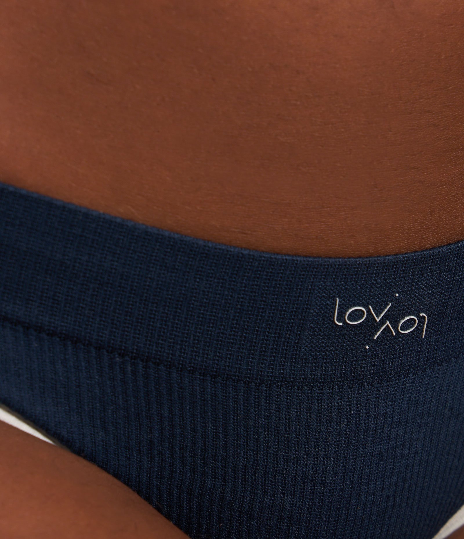 Calcinha Biquíni Seamless com Acabamento Contrastante Azul Marinho 4